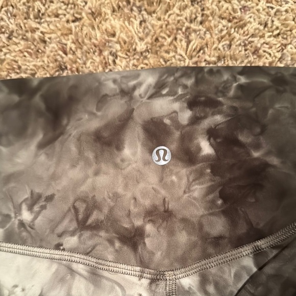 Lululemon Athletica Green Leggings - Picture 3 of 4